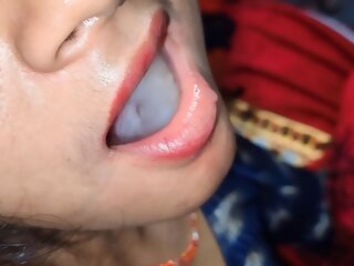 Desi bhabhi's boyfriend cums..